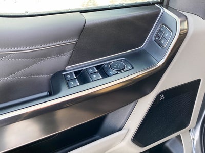 2025 Ford F-150 Platinum Hybrid