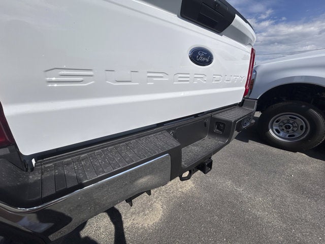 2026 Ford Super Duty F-350 XL Regular Cab 4x4