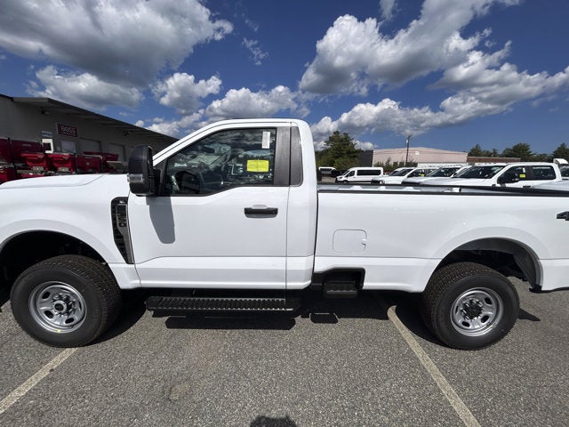 2026 Ford Super Duty F-350 XL Regular Cab 4x4