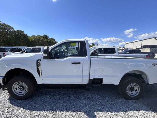 2026 Ford Super Duty F-350 XL Regular Cab 4x4