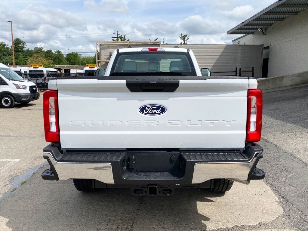 2027 Ford F-350 XL