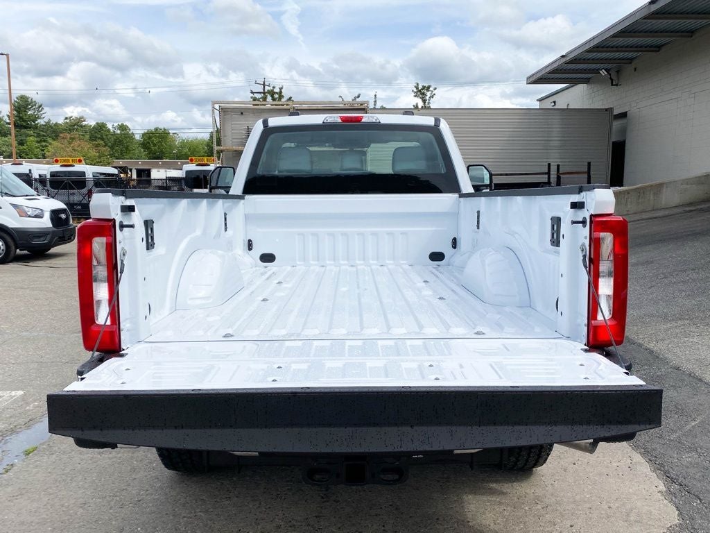 2027 Ford F-350 XL