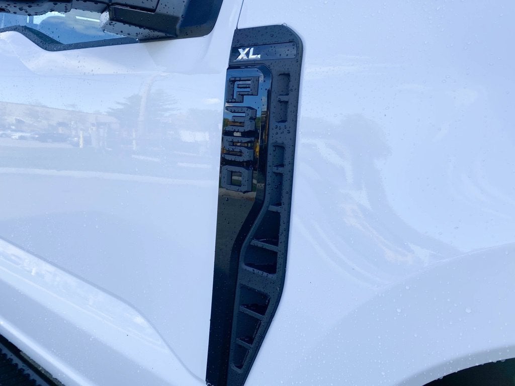 2027 Ford F-350 XL