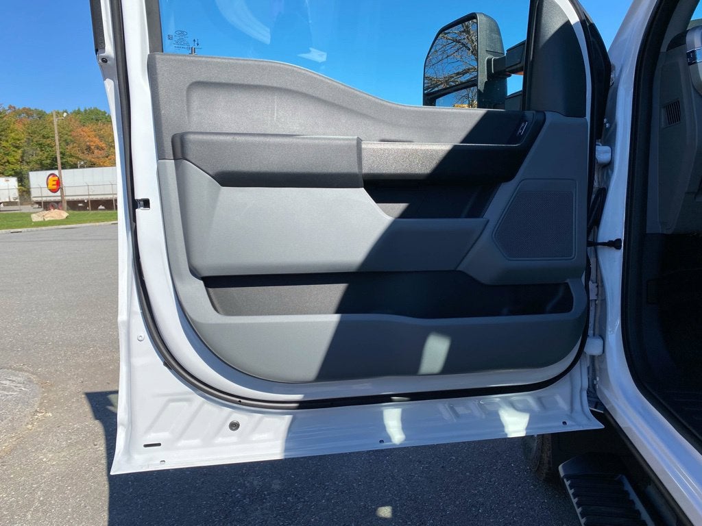 2027 Ford F-350 XL