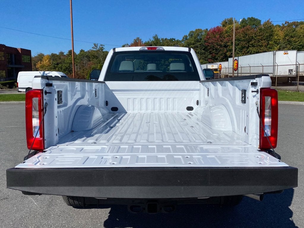 2027 Ford F-350 XL