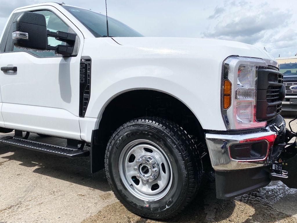 2027 Ford F-350 XL
