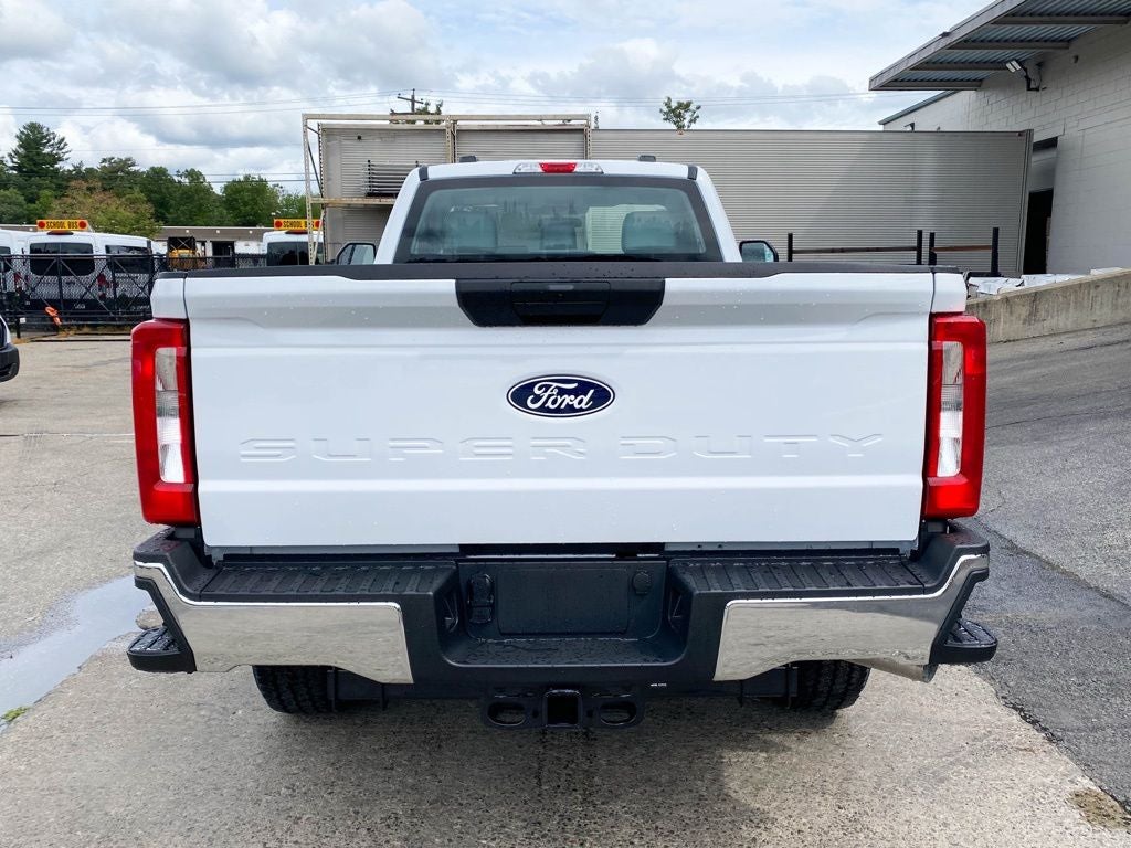 2027 Ford F-350 XL