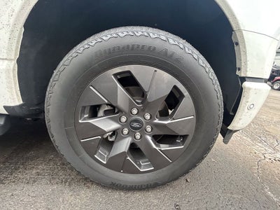 2023 Ford F-150 Lightning Lariat