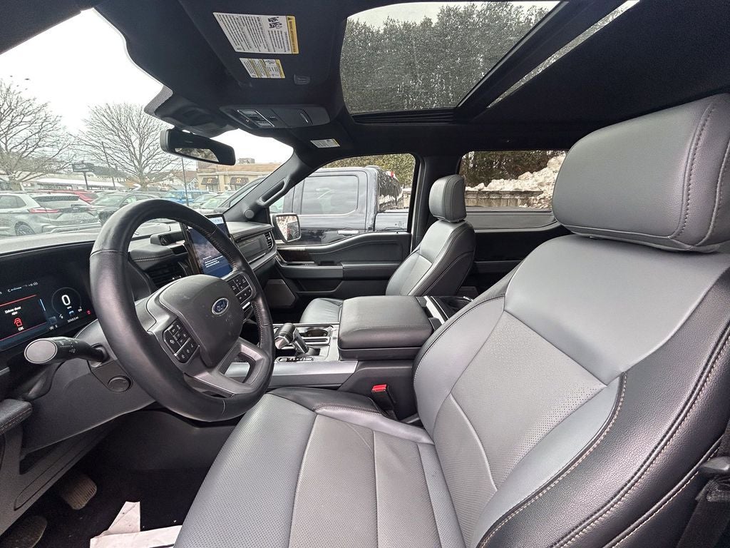 2023 Ford F-150 Lightning Lariat