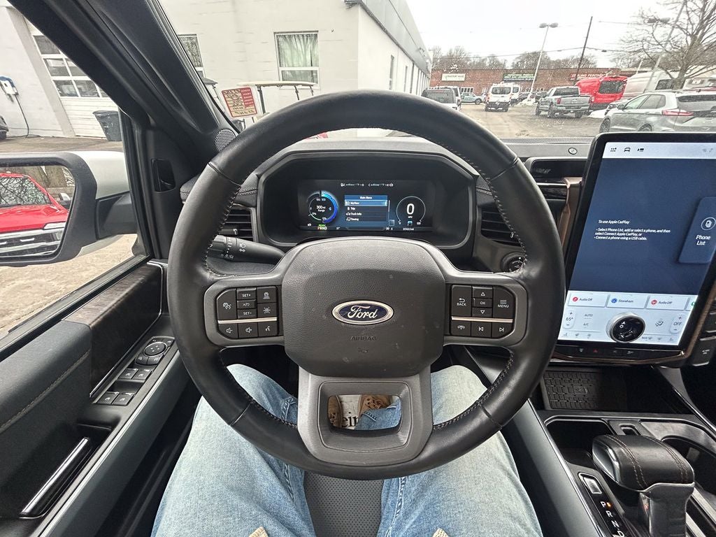 2023 Ford F-150 Lightning Lariat