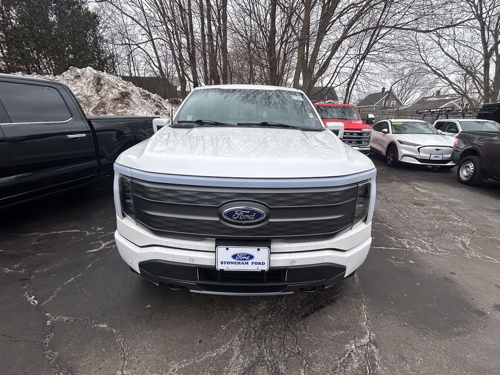 2023 Ford F-150 Lightning Lariat