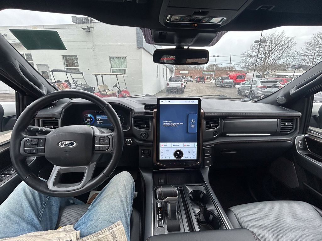 2023 Ford F-150 Lightning Lariat