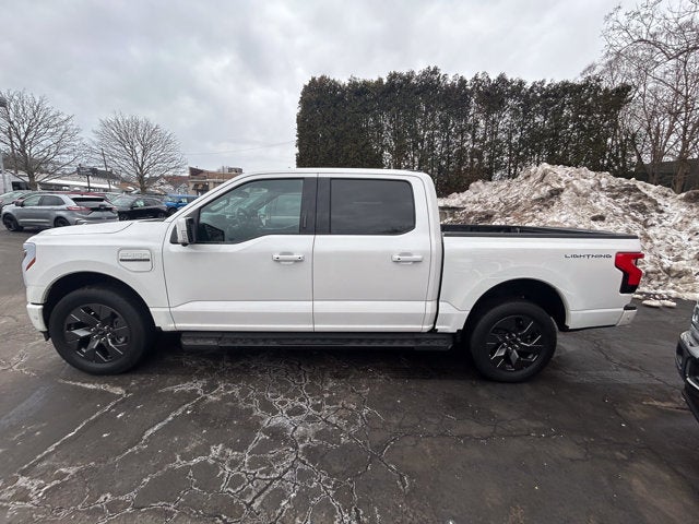 2023 Ford F-150 Lightning Lariat