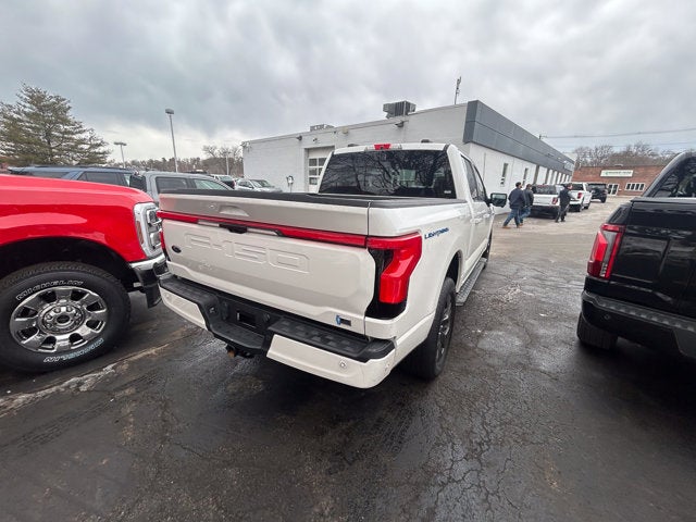 2023 Ford F-150 Lightning Lariat