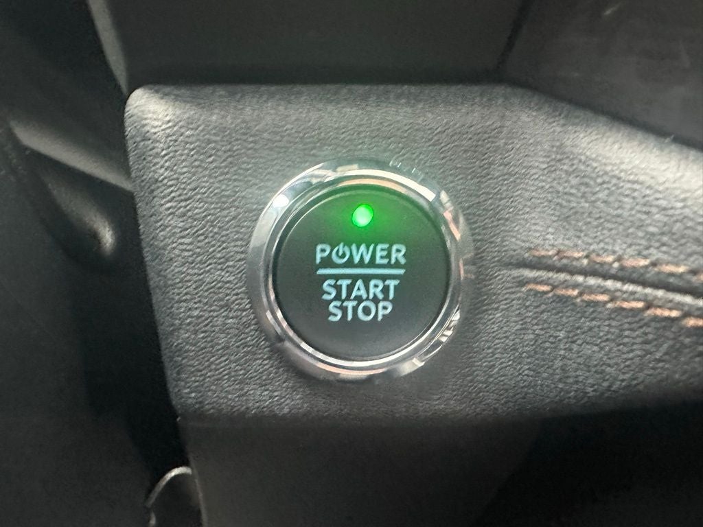 2025 Ford F-150 Lightning Lariat 4X4 Certified P/O