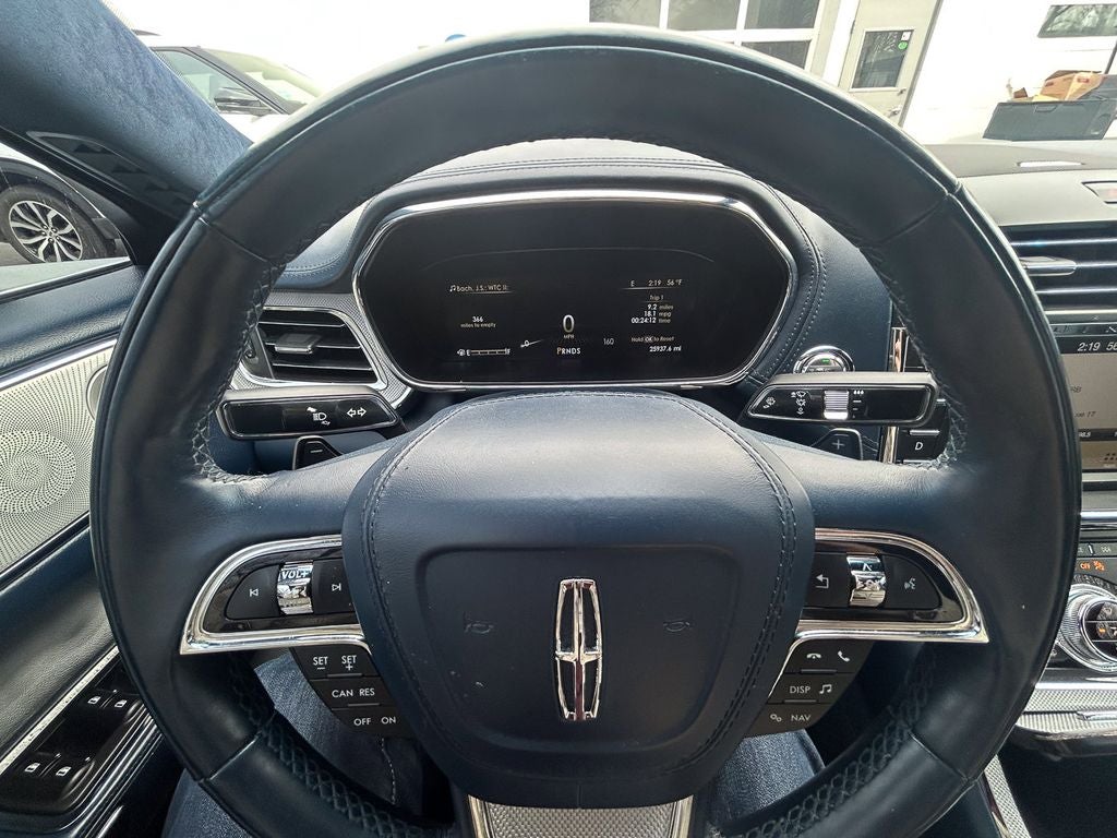 2017 Lincoln Continental Black Label