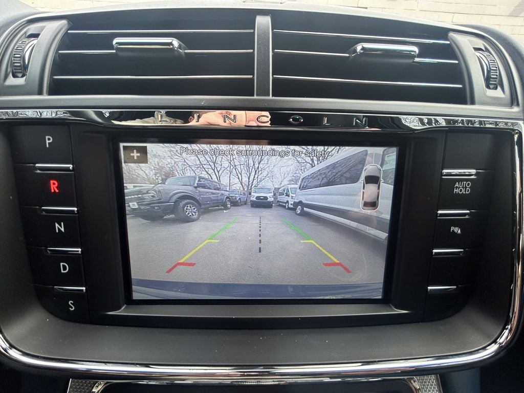 2017 Lincoln Continental Black Label