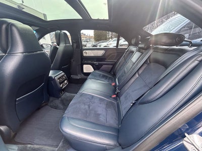 2017 Lincoln Continental Black Label