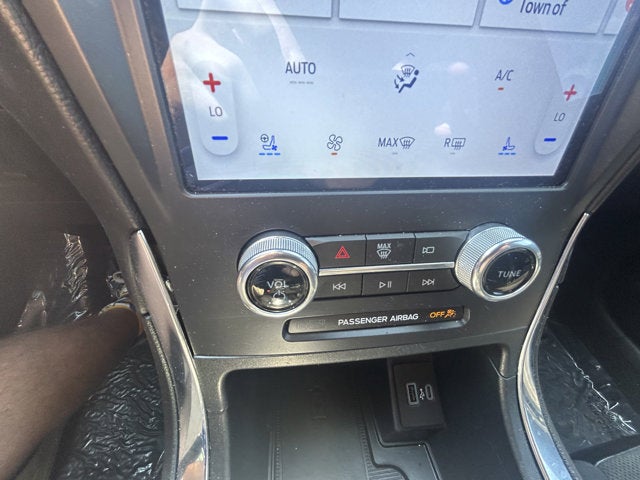 2022 Ford Edge ST AWD M/Roof Nav.