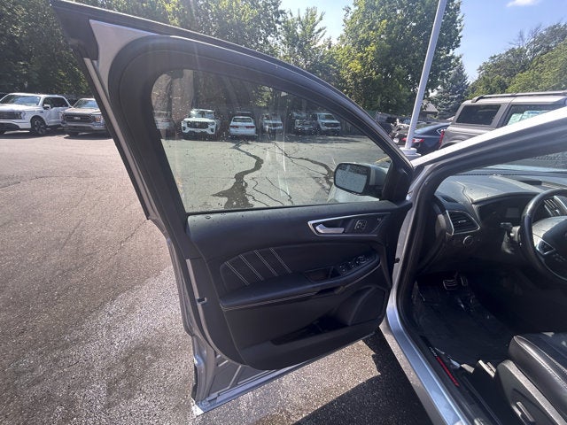 2022 Ford Edge ST AWD M/Roof Nav.