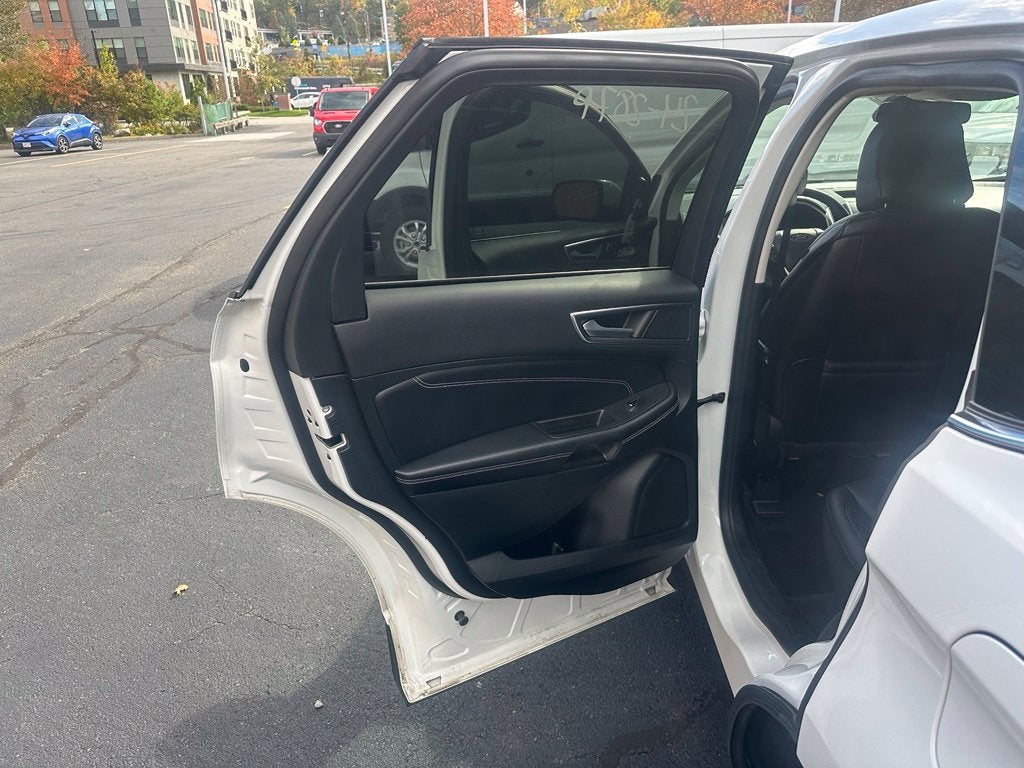 2024 Ford Edge Titanium AWD Moonroof