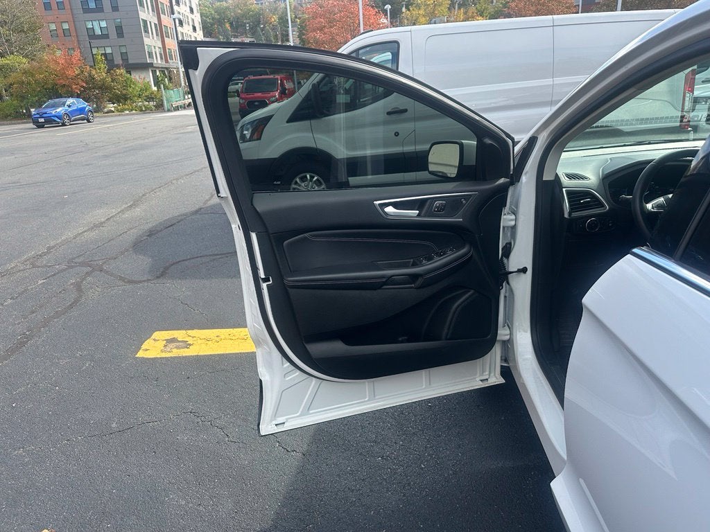 2024 Ford Edge Titanium AWD Moonroof