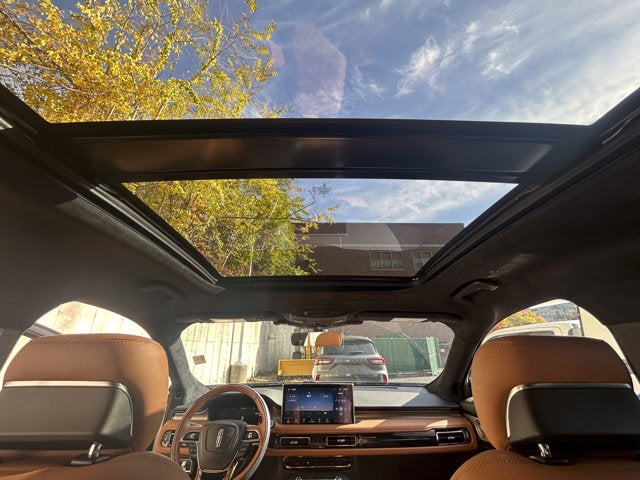 2023 Lincoln Nautilus Black Label AWD M/Roof