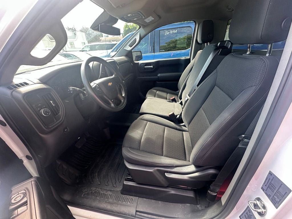 2025 Chevrolet Silverado 1500 WT V-8